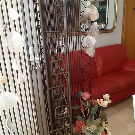 Kiss فندق