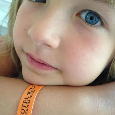Kiss 3*